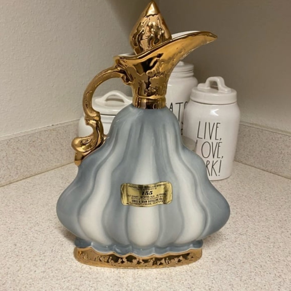 Vintage Jim Beam Ornate Ceramic Bourbon Decanter | Blue & Gold | 1970s | Empty - Picture 5 of 6